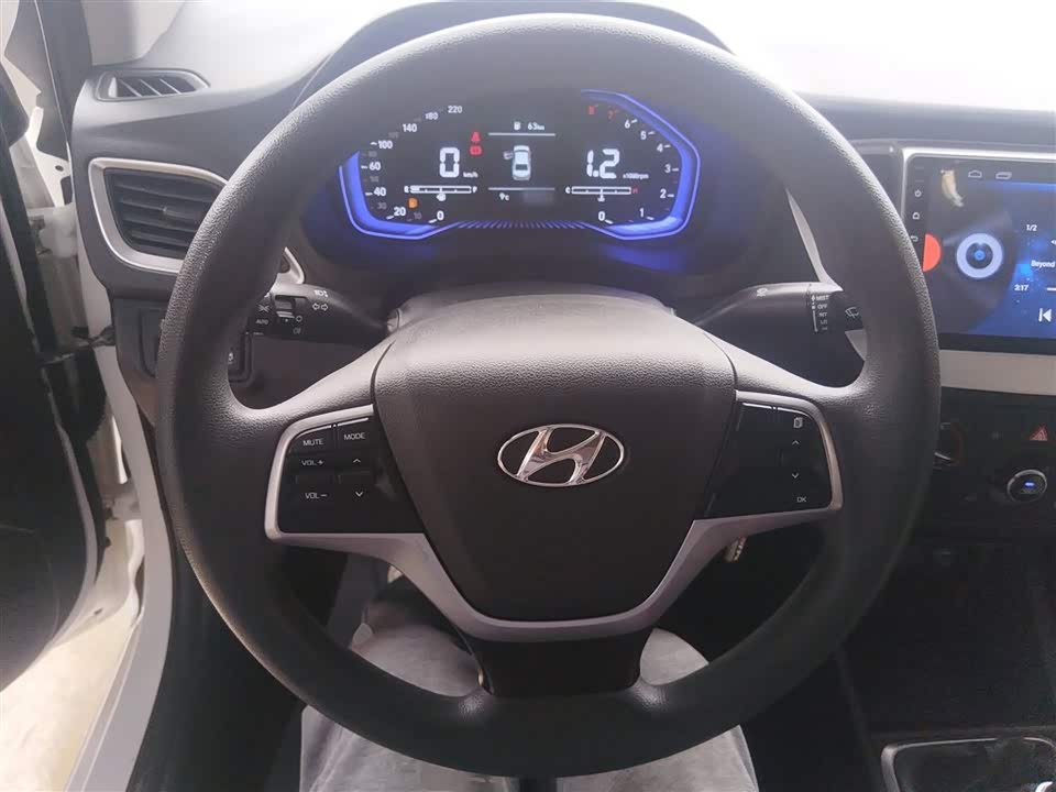 Hyundai Accept