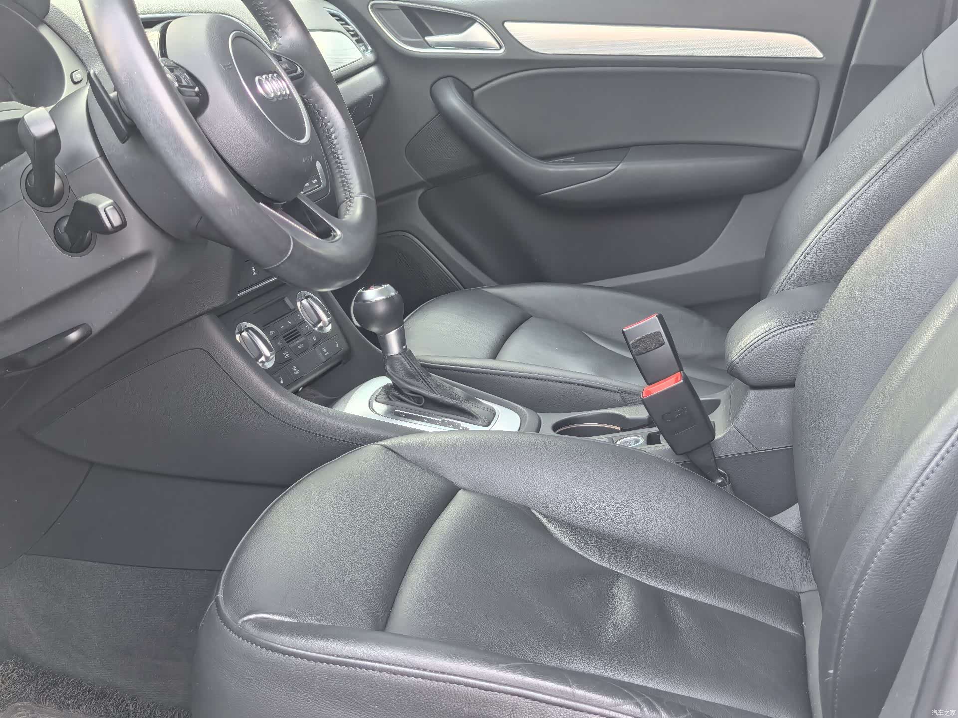 Audi Q3, 2013 6