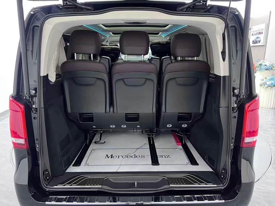 Mercedes-Benz V-class