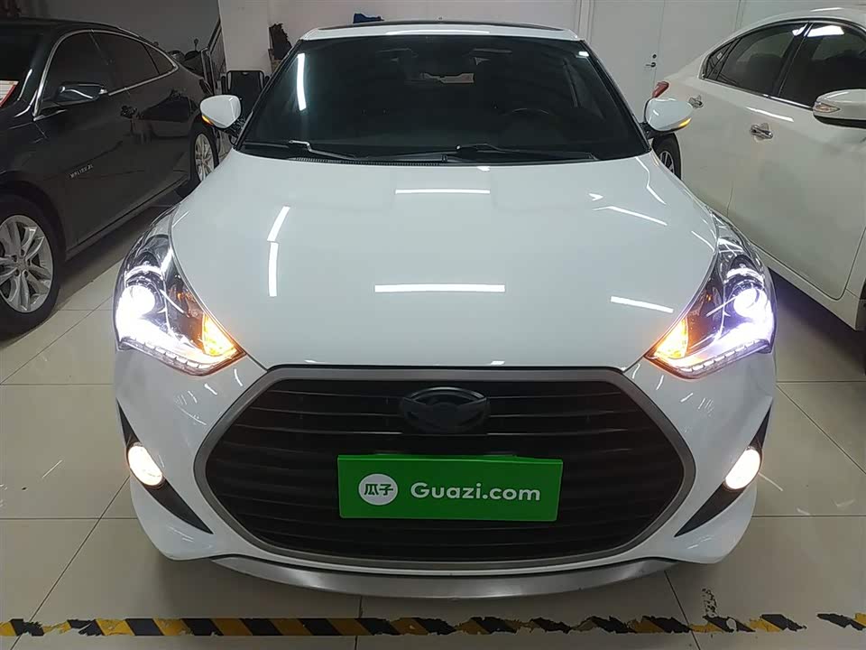 Hyundai Veloster