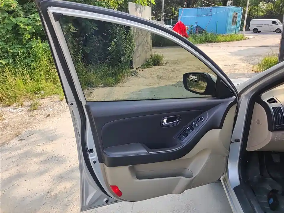 Hyundai Yuedong