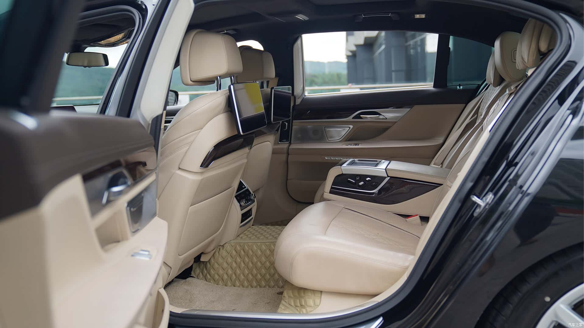 BMW 7 Series, 2015 6