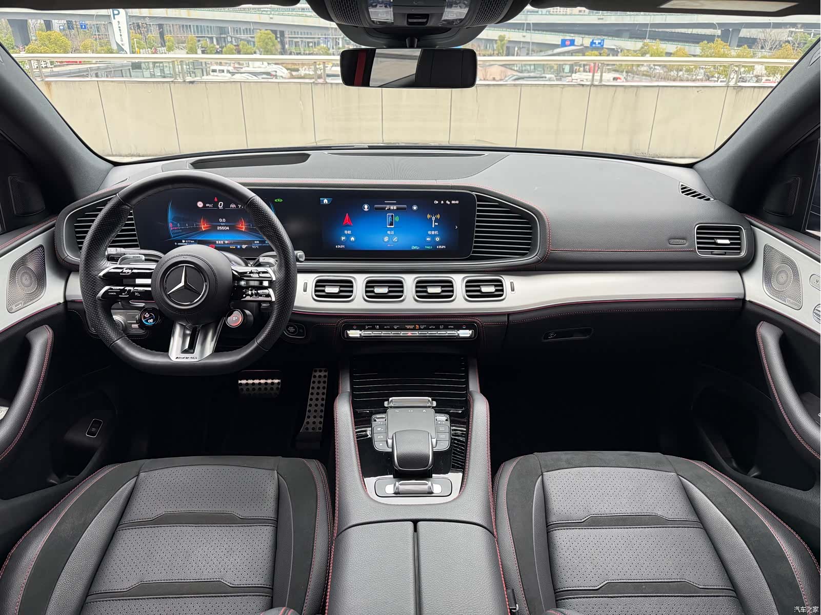 Mercedes-Benz GLE, 2024 13