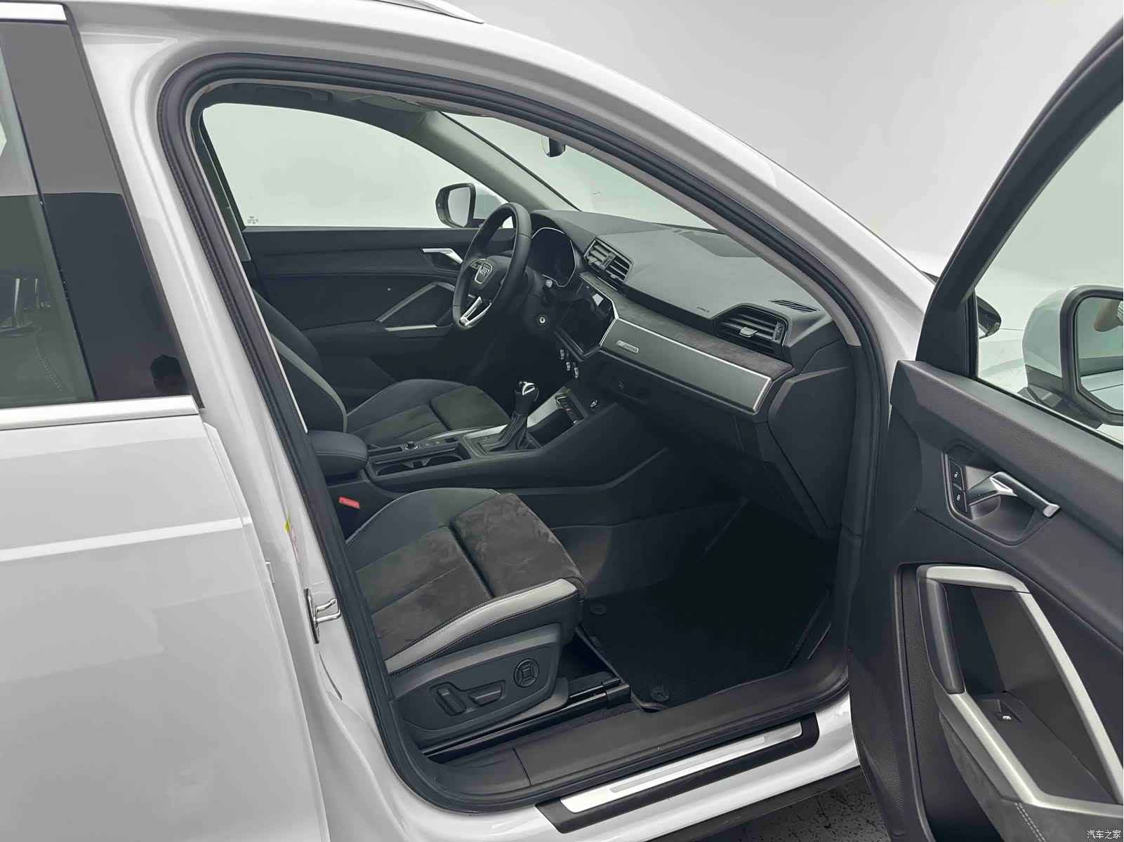 Audi Q3, 2022 7