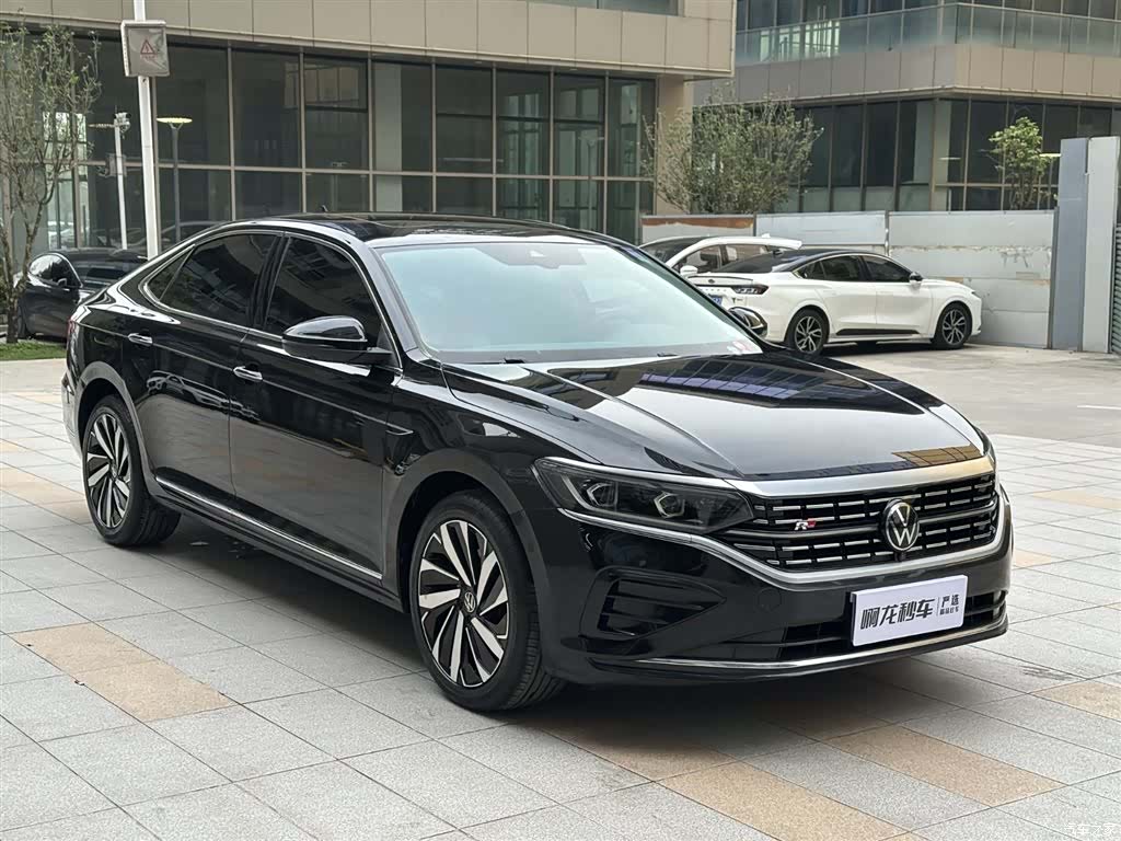 Volkswagen Passat, 2023 10