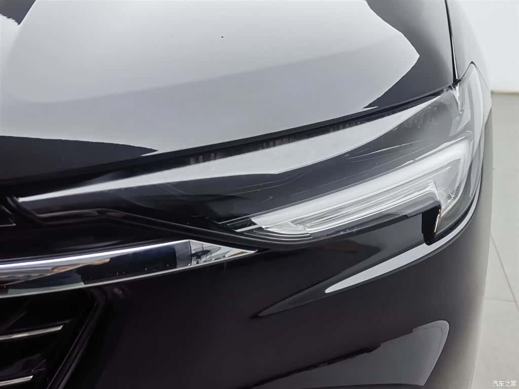 Buick Envision Plus, 2022 7