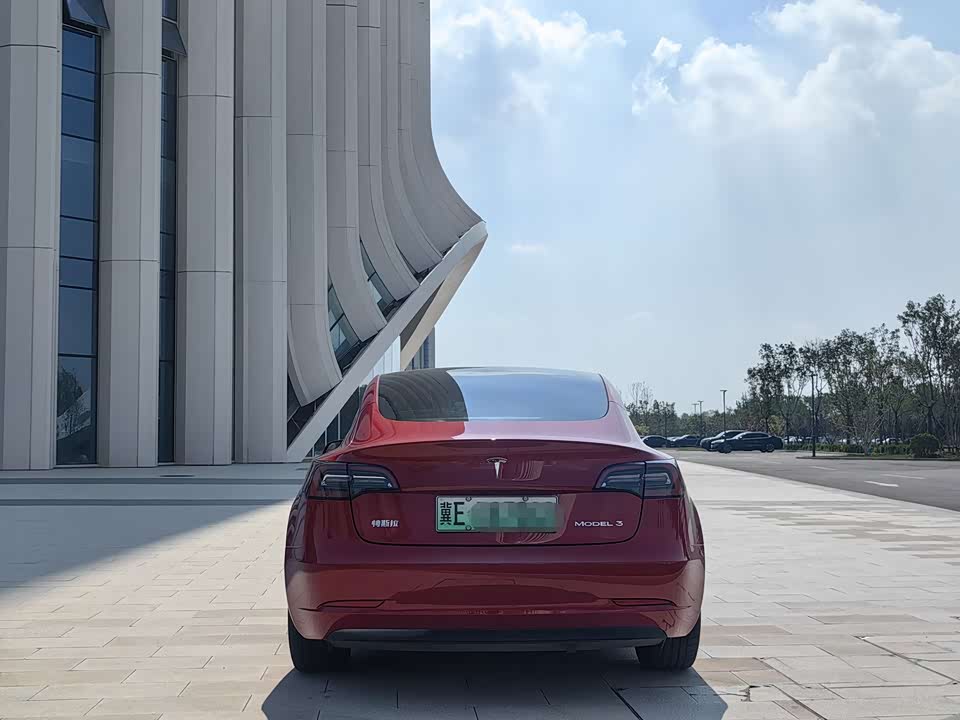 Tesla Model 3 Tesla Model 3