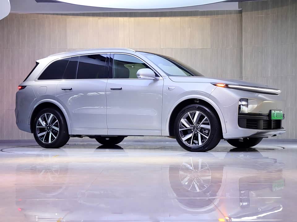 Li Auto Ideal L8