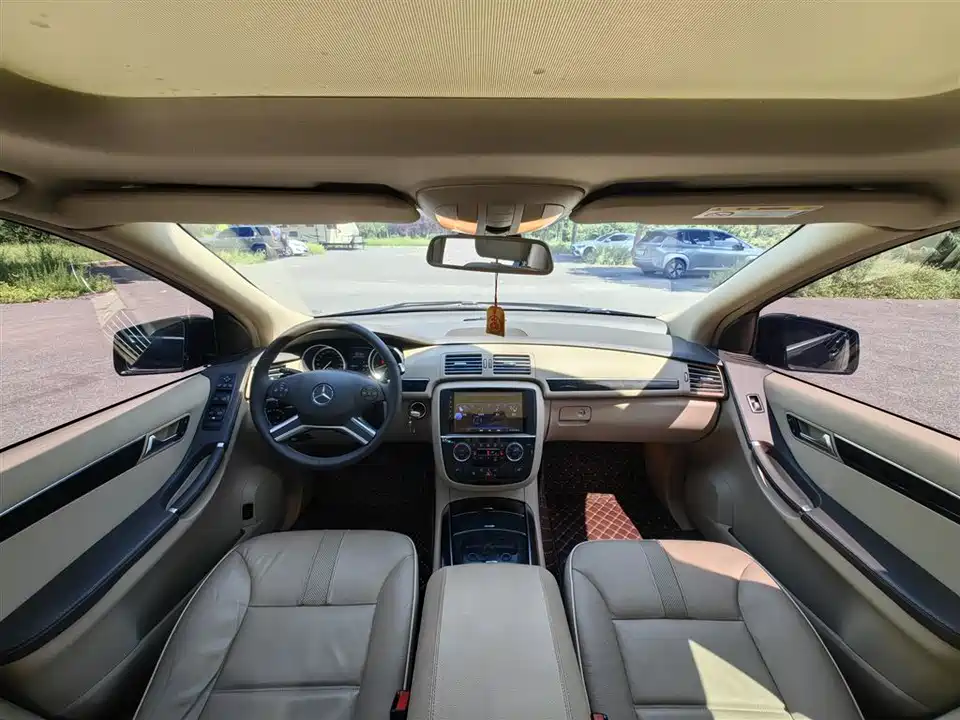 Mercedes-Benz R-class