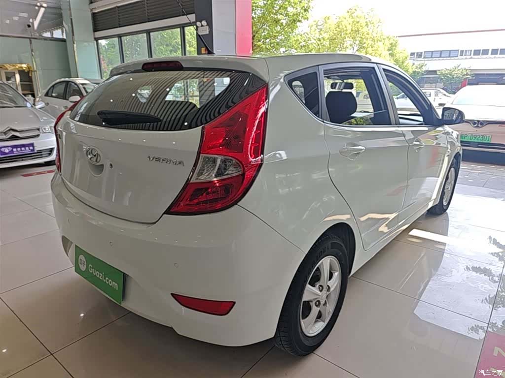 Hyundai GLX, 2014 7