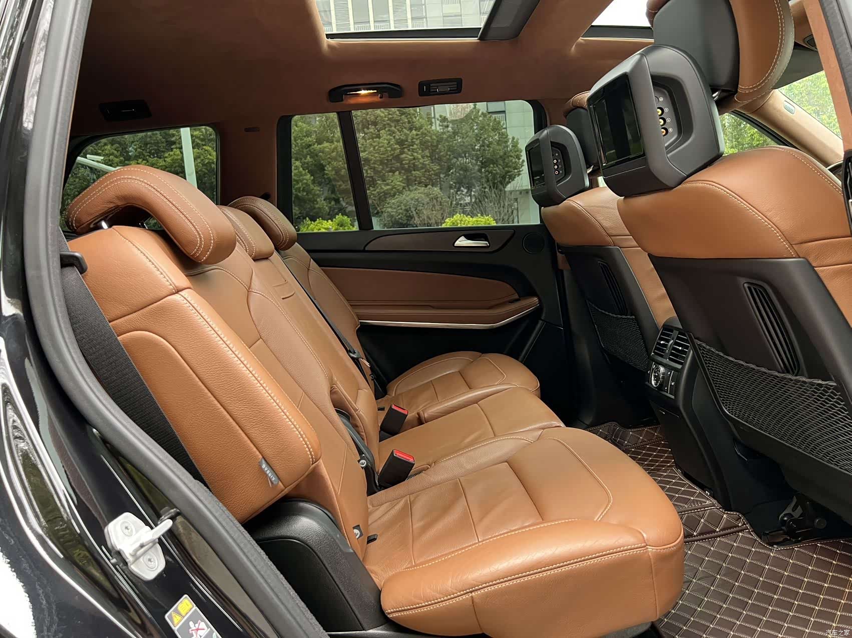 Mercedes-Benz GLS, 2017 13