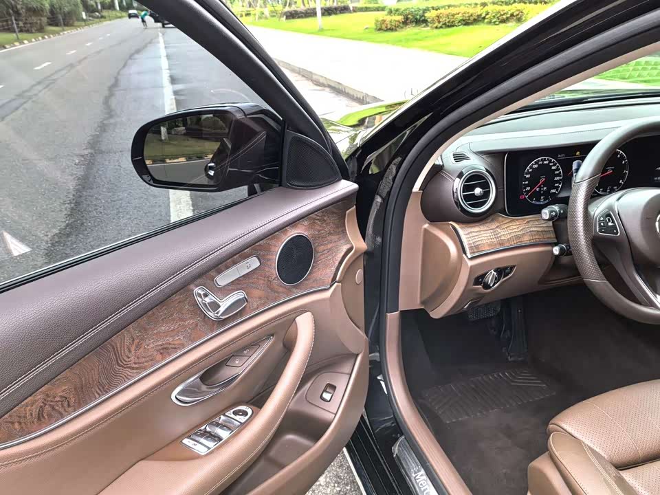 Mercedes-Benz E-class Mercedes-Benz E-class
