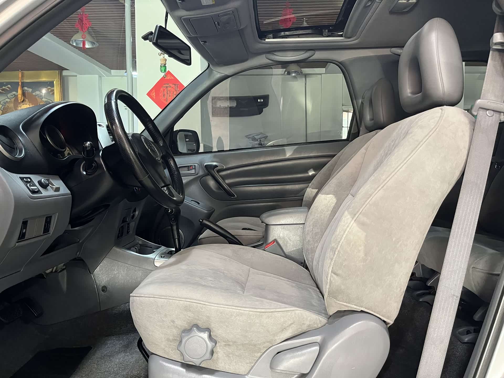 Toyota RAV4, 2003 все фото