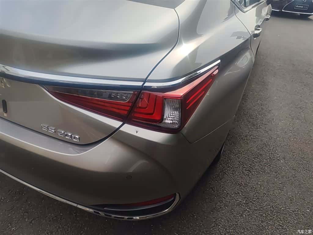 Lexus ES, 2024 8