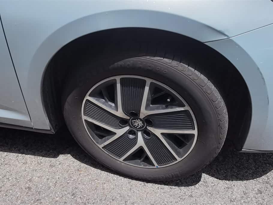 BYD Qin L BYD Qin L