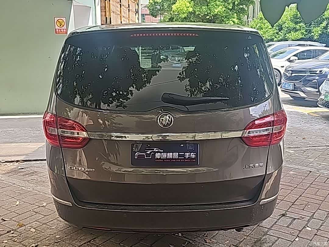 Buick GL8, 2018 4