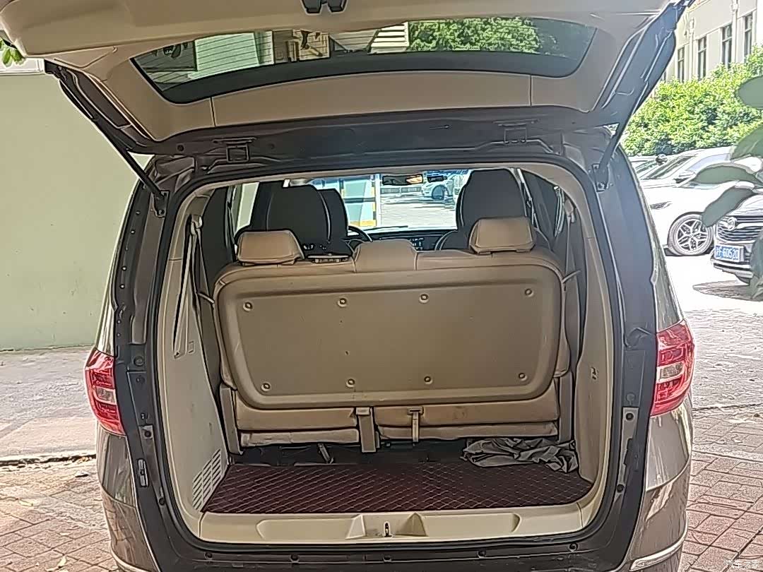Buick GL8, 2018 15