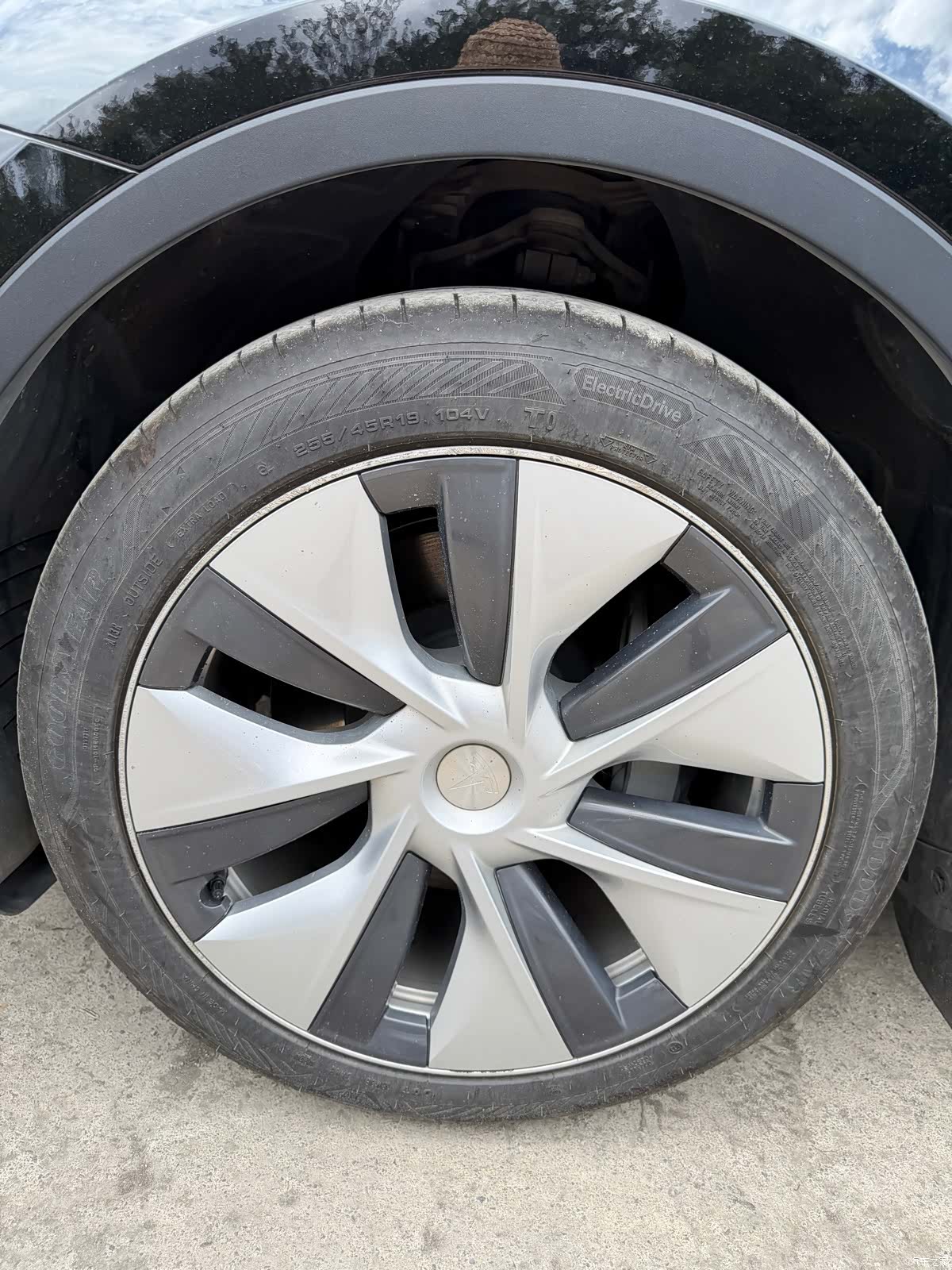 Tesla Model Y, 2022 13