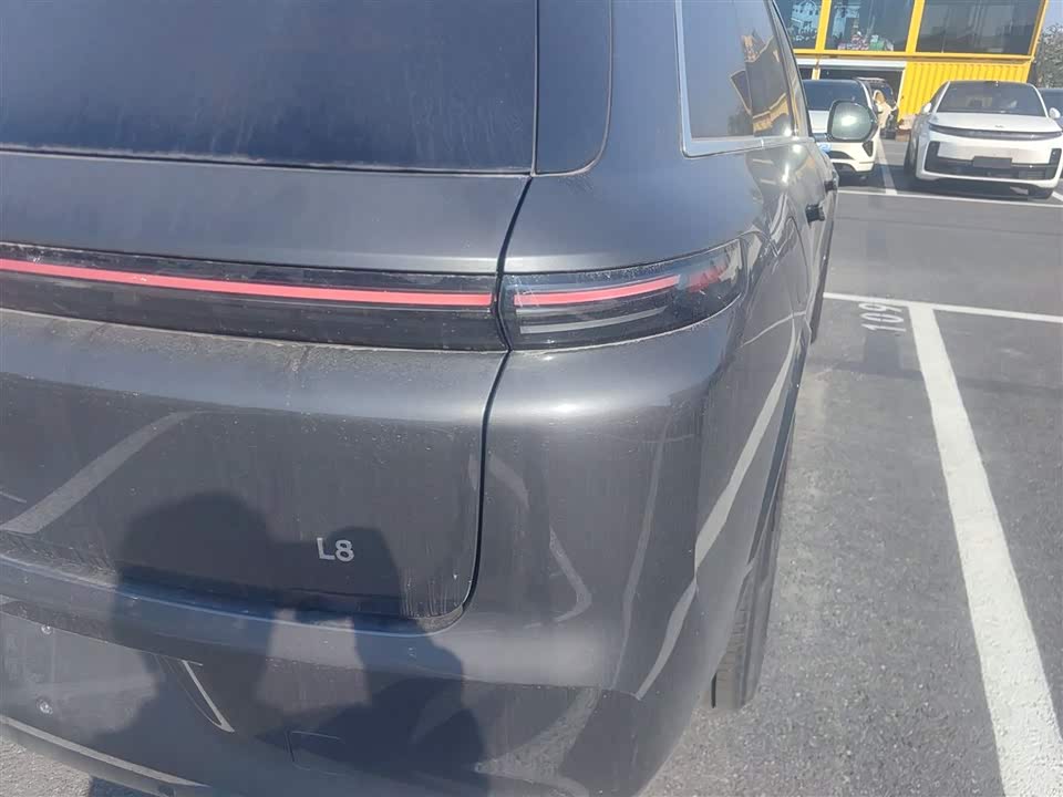 Li Auto Ideal L8