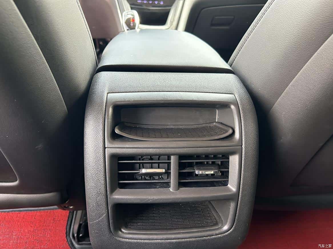 Cadillac XT5, 2017 9