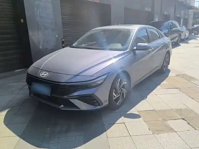 Hyundai Elantra 2024 — купить из Китая под заказ