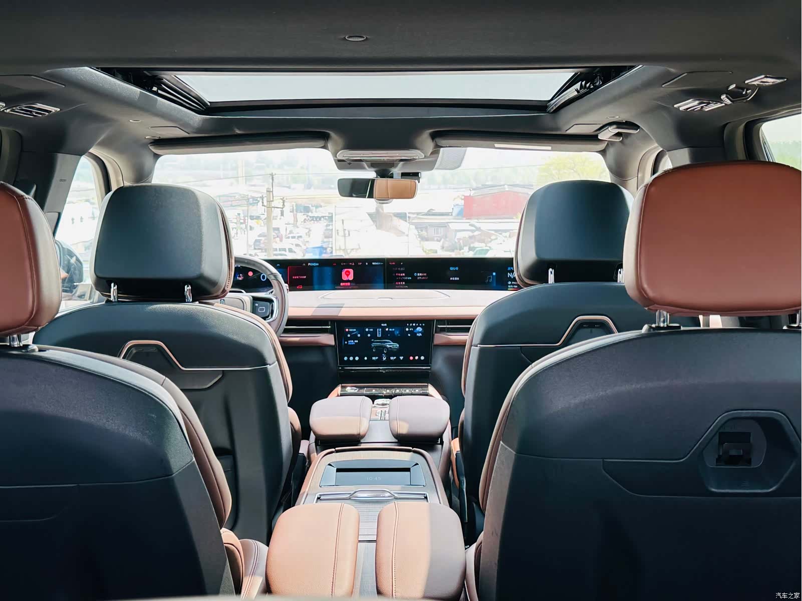 Lincoln Navigator, 2025 35