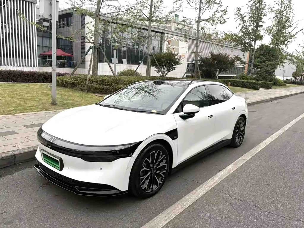 Zeekr 007