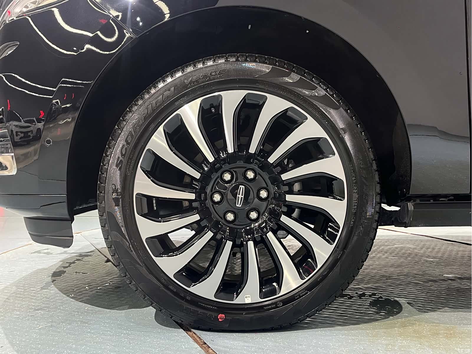 Lincoln Navigator, 2026 23