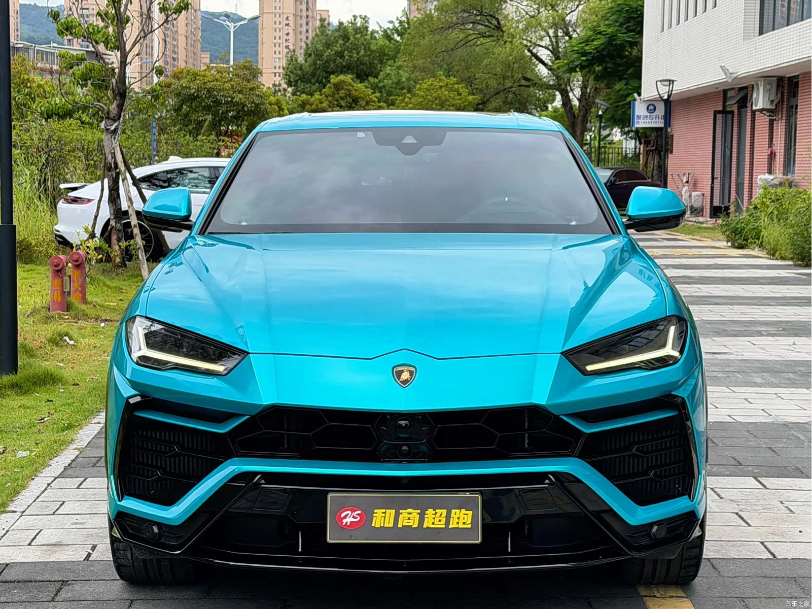 Lamborghini Urus, 2019 1