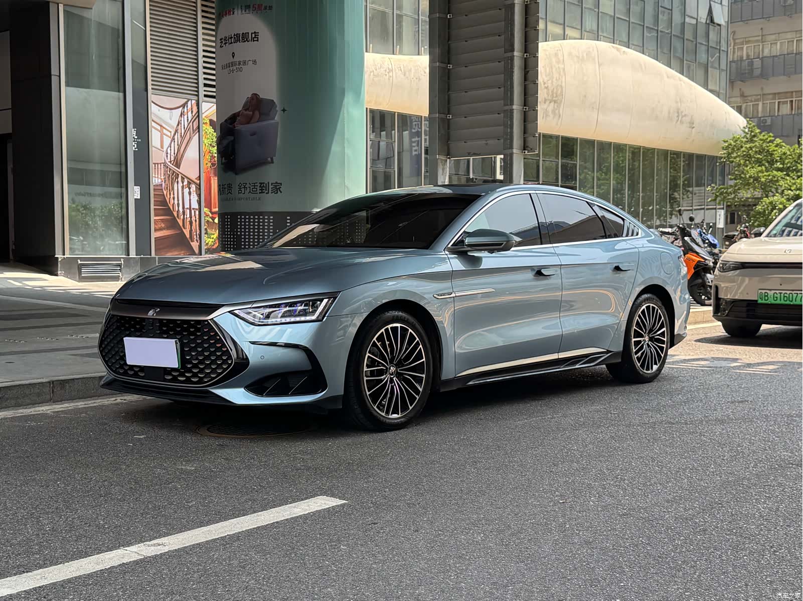 BYD Han, 2023 1