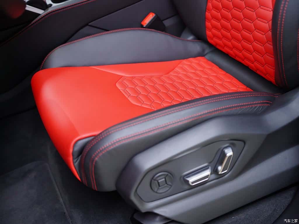 Lamborghini Urus, 2021 31