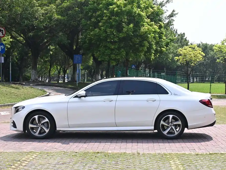 Mercedes-Benz E-class Mercedes-Benz E-class