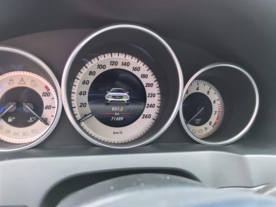 Mercedes-Benz E-class Mercedes-Benz E-class