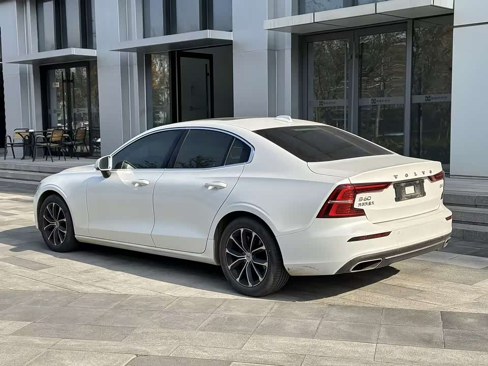 Volvo S60