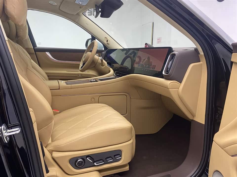 AITO Ask the world M9