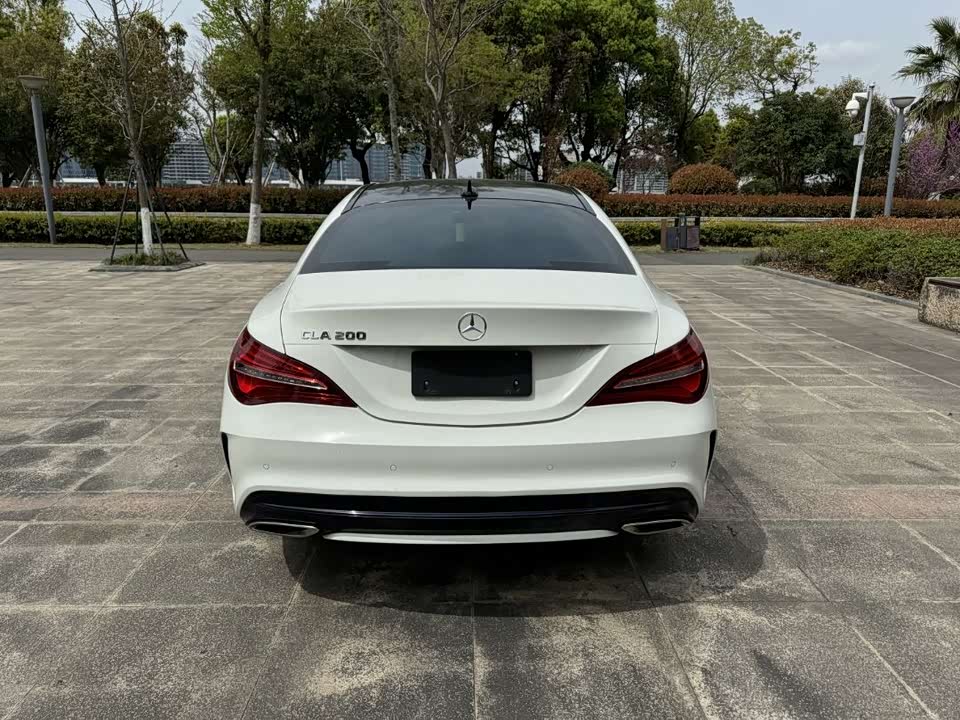 Mercedes-Benz CLA