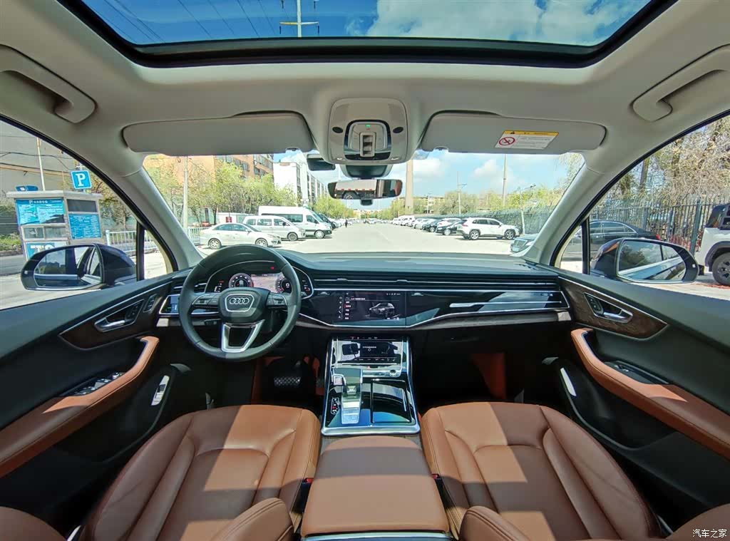 Audi Q7, 2024 9