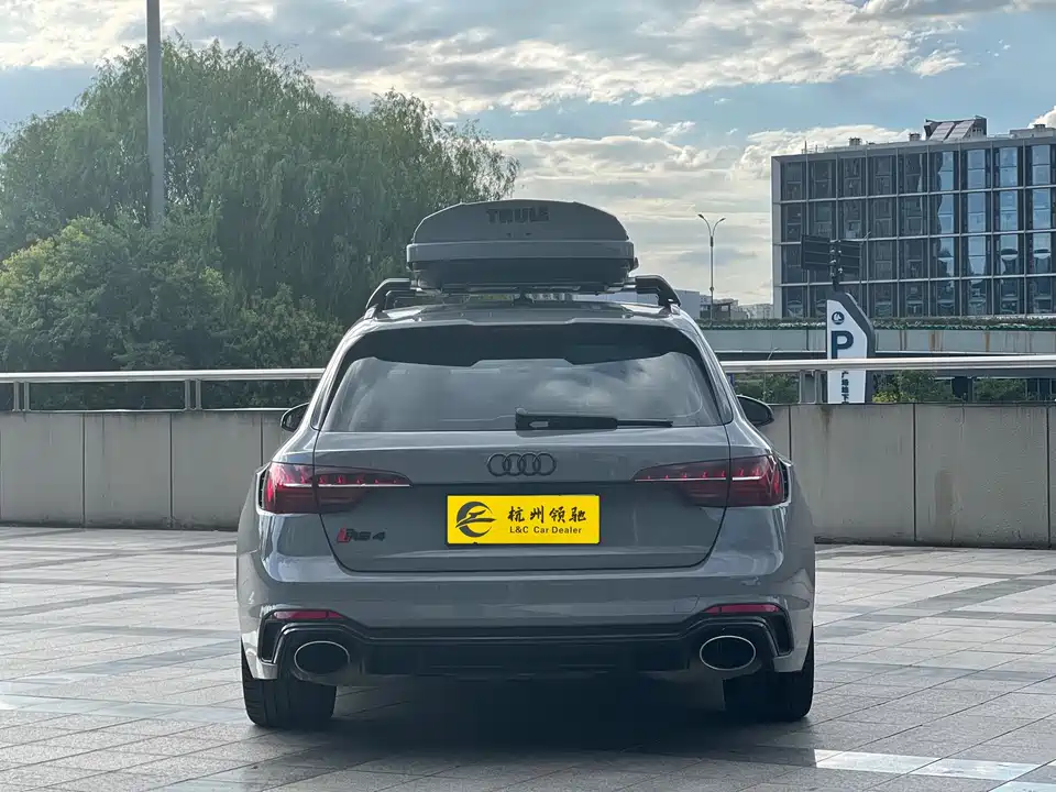 Audi RS 4