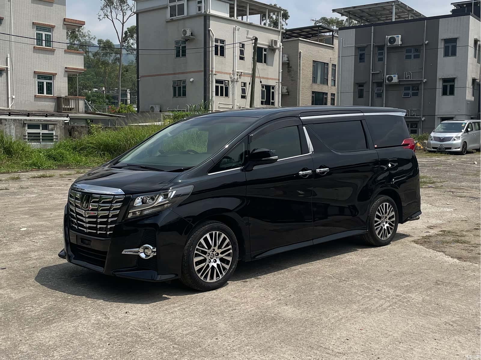 Toyota Alphard, 2016 8