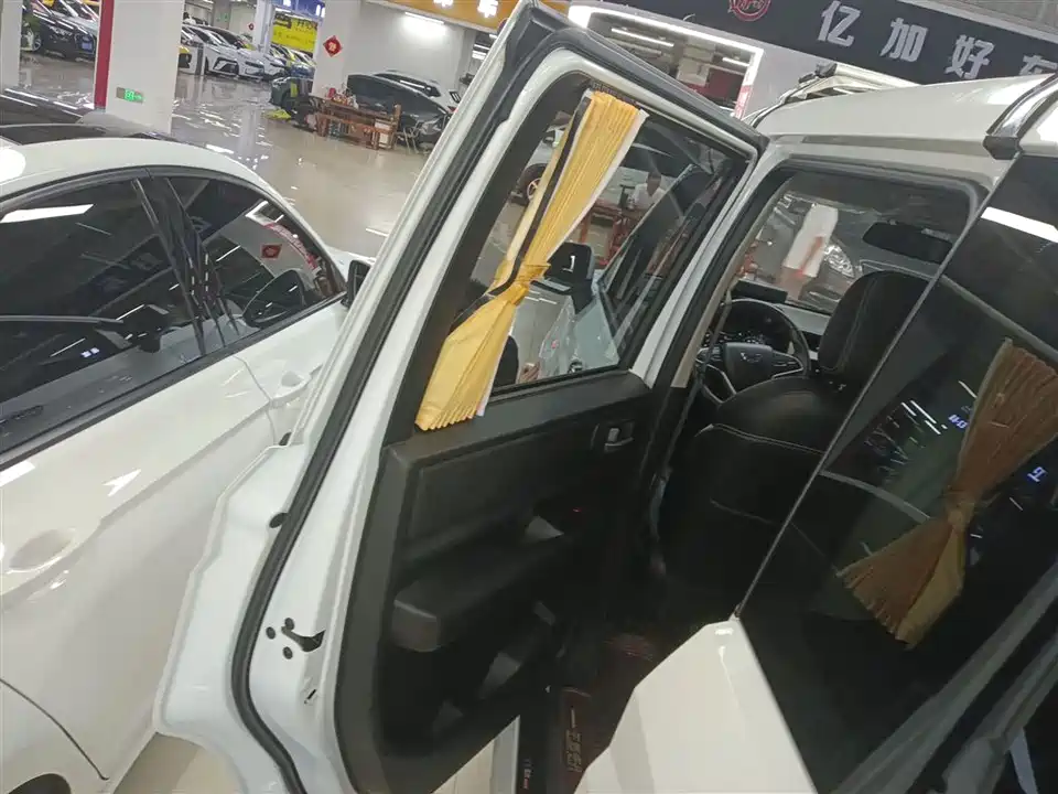 Wuling Wuling Hongguang PLUS