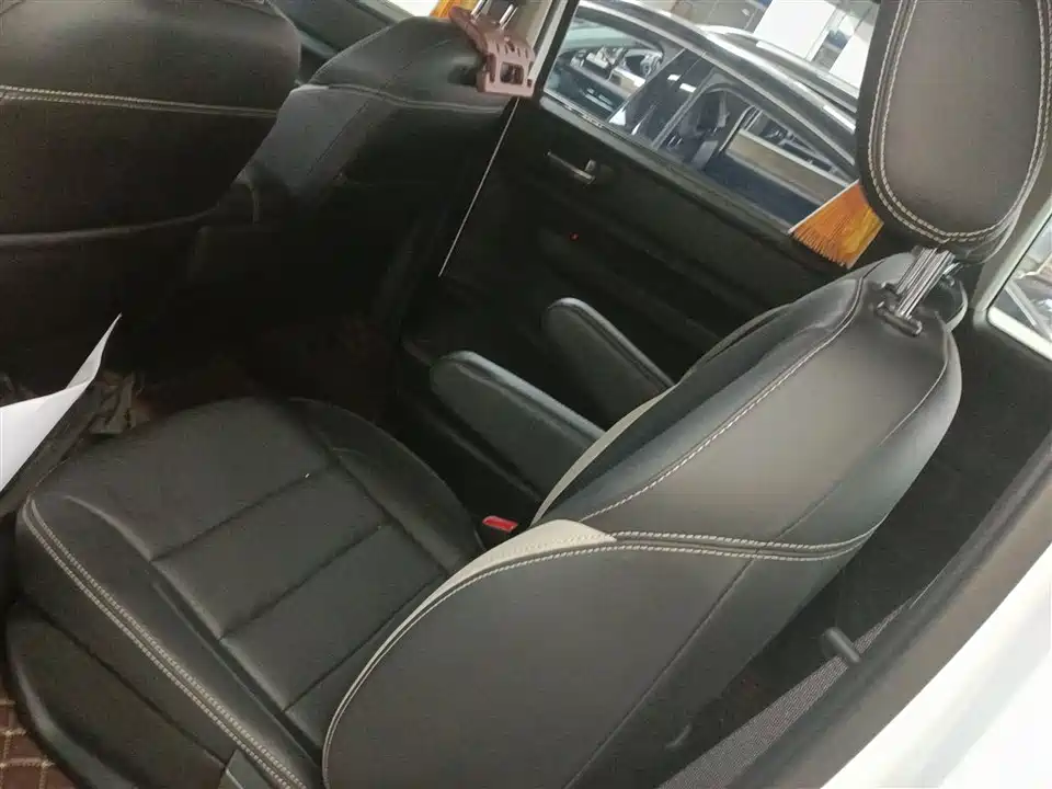 Wuling Wuling Hongguang PLUS