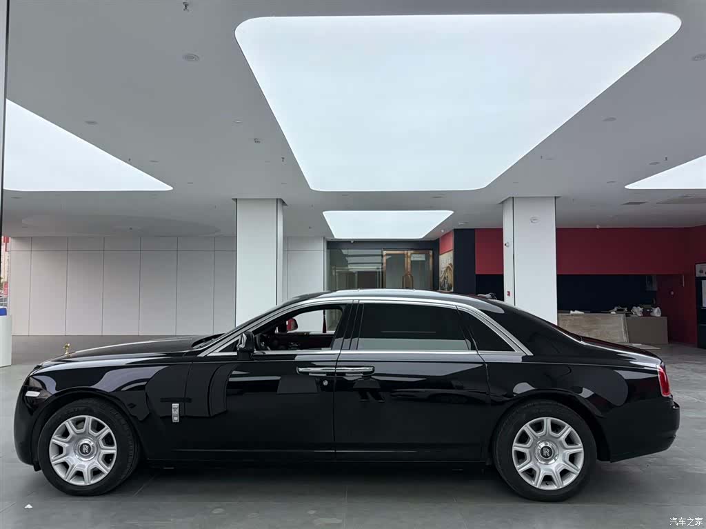Rolls-Royce Ghost, 2014 4
