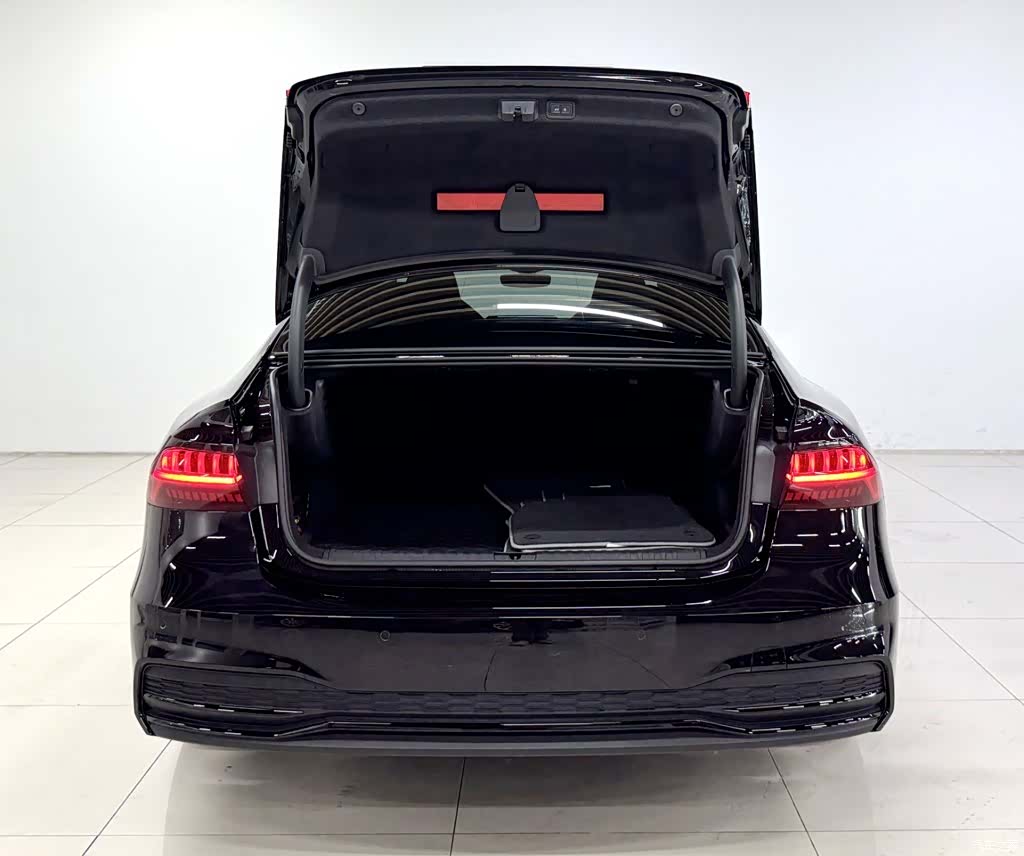 Audi A7L, 2024 все фото