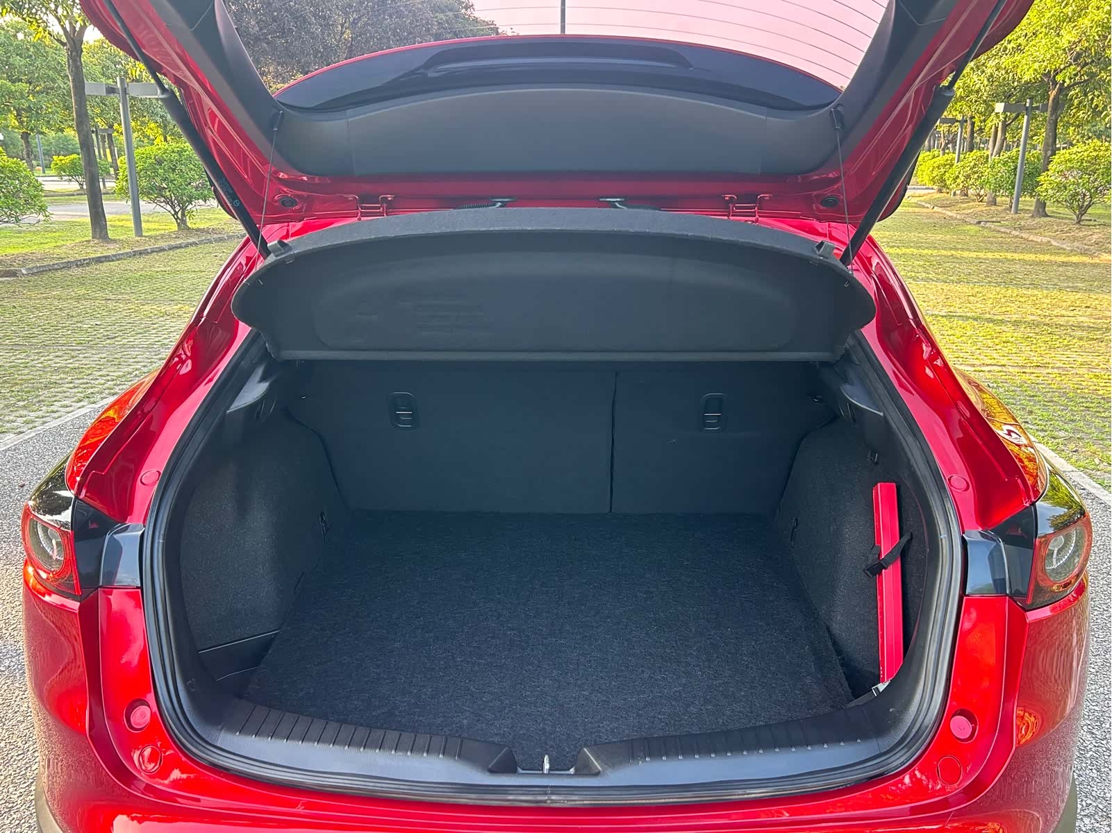 Mazda CX-4, 2023 19