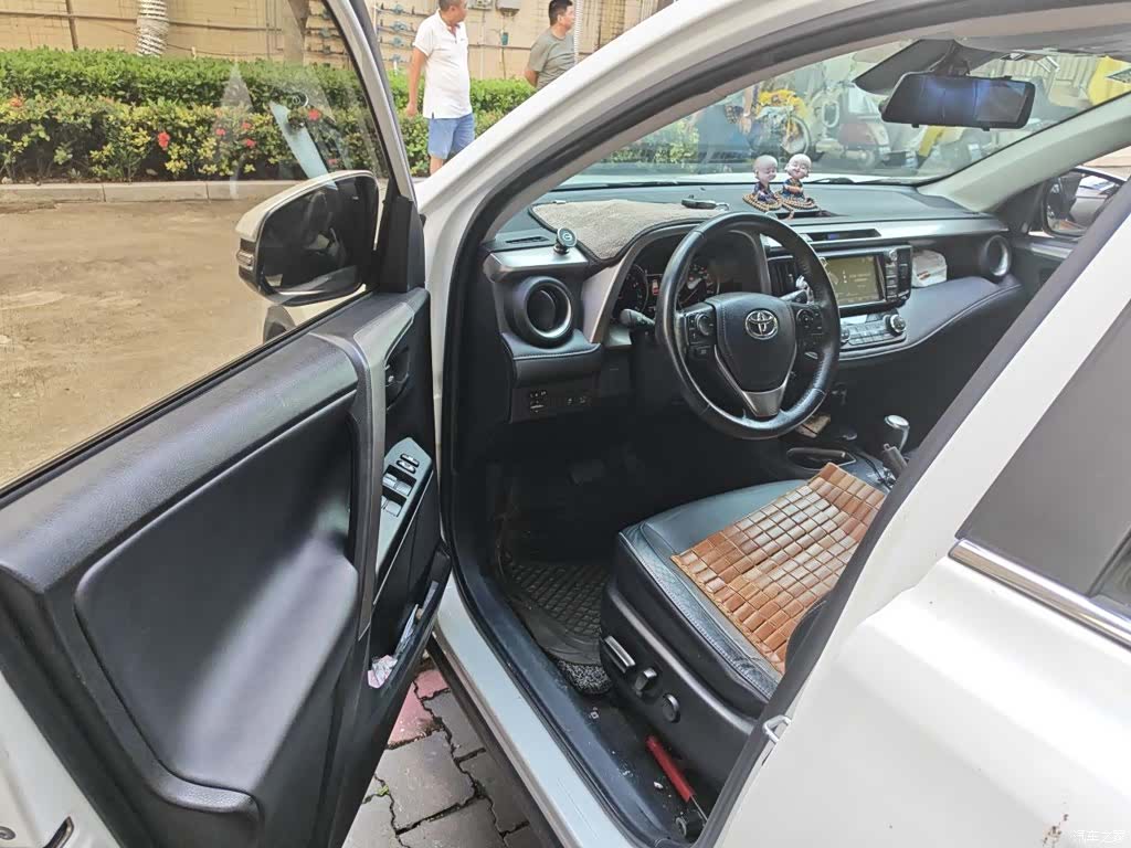Toyota RAV4, 2018 14