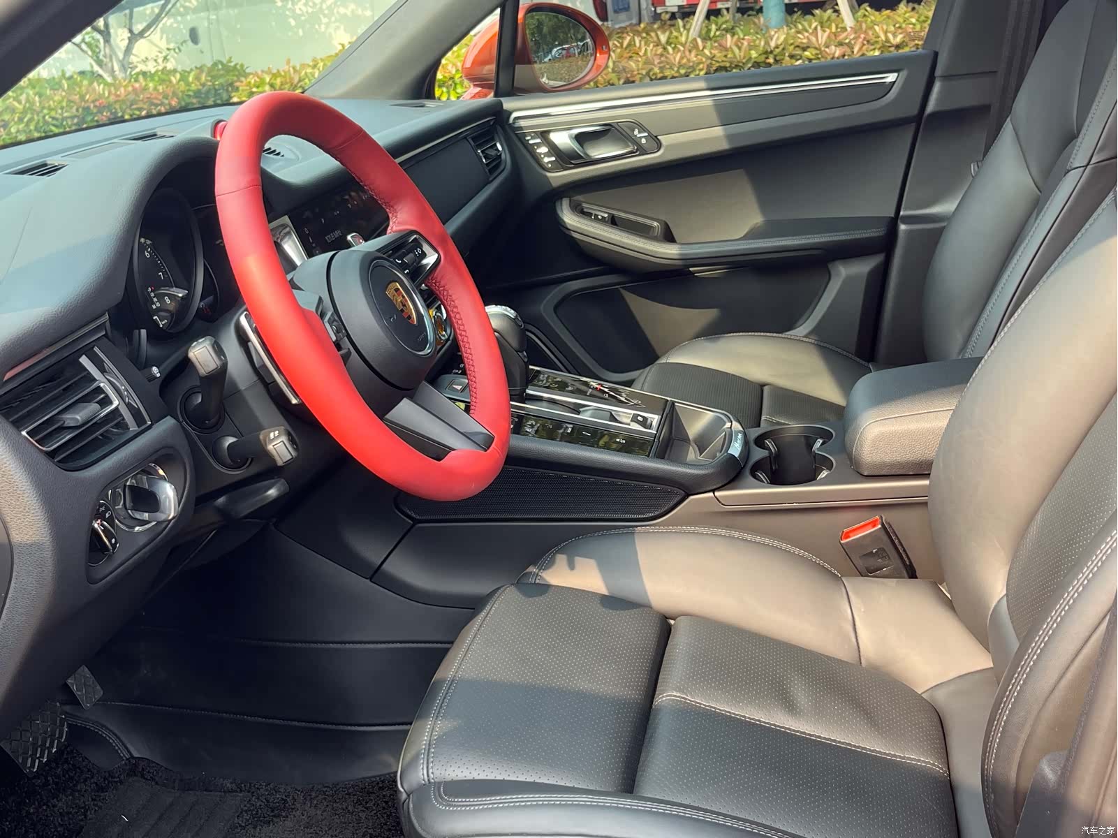 Porsche Macan, 2023 8