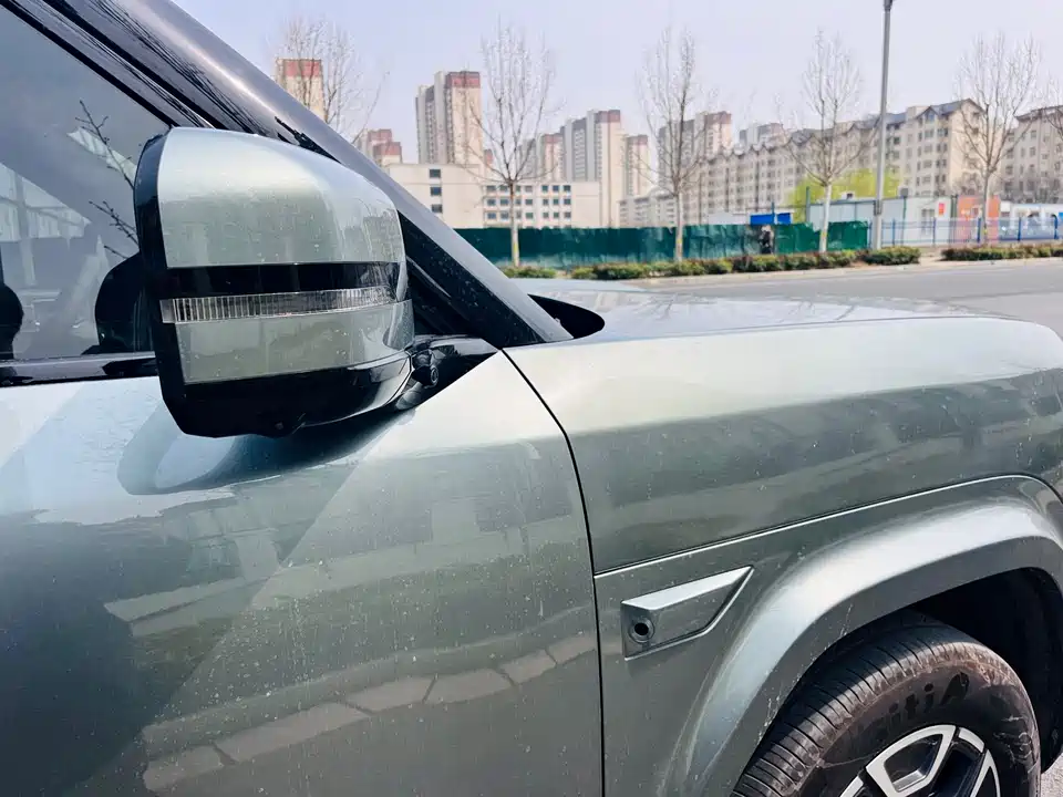BYD Titanium 7