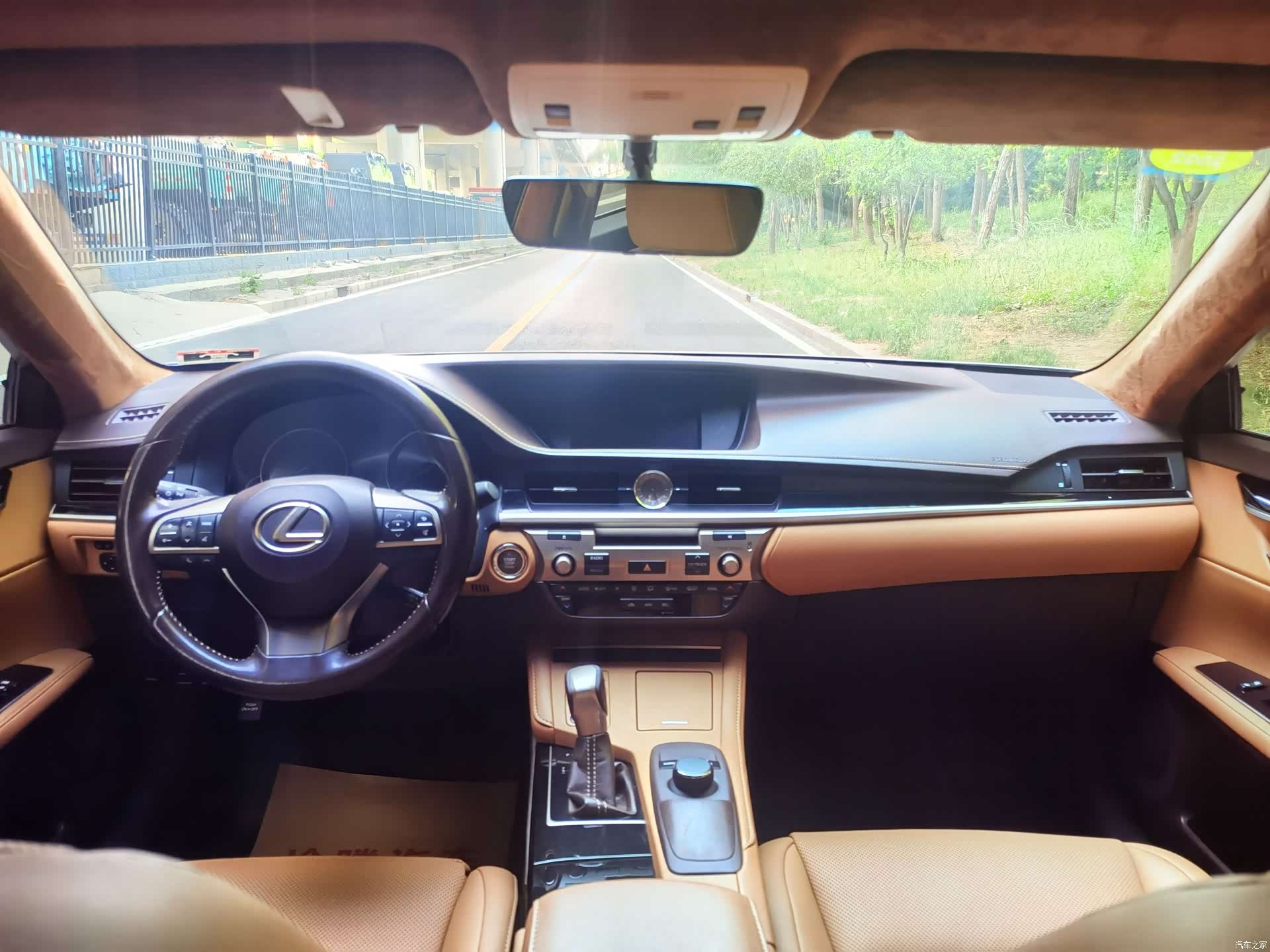 Lexus ES, 2018 10