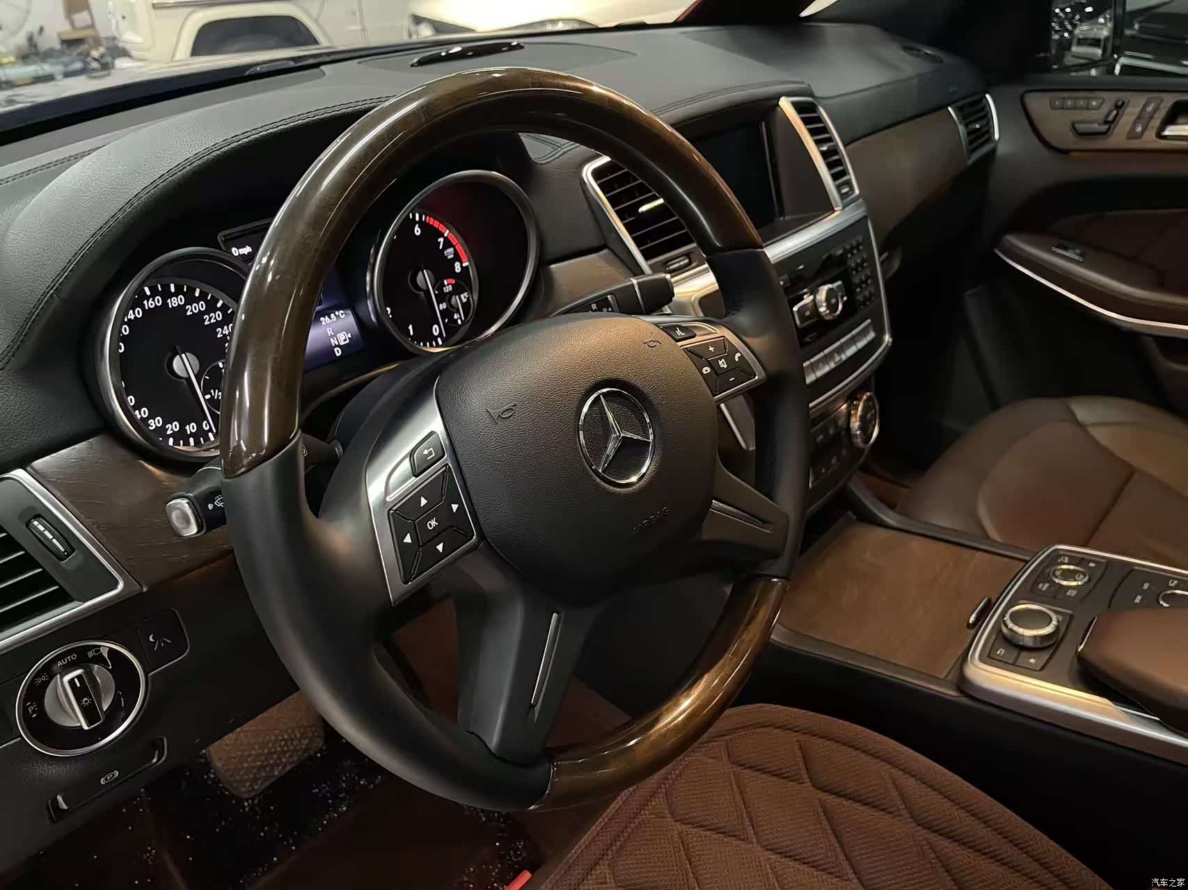 Mercedes-Benz GL-Class, 2014 8
