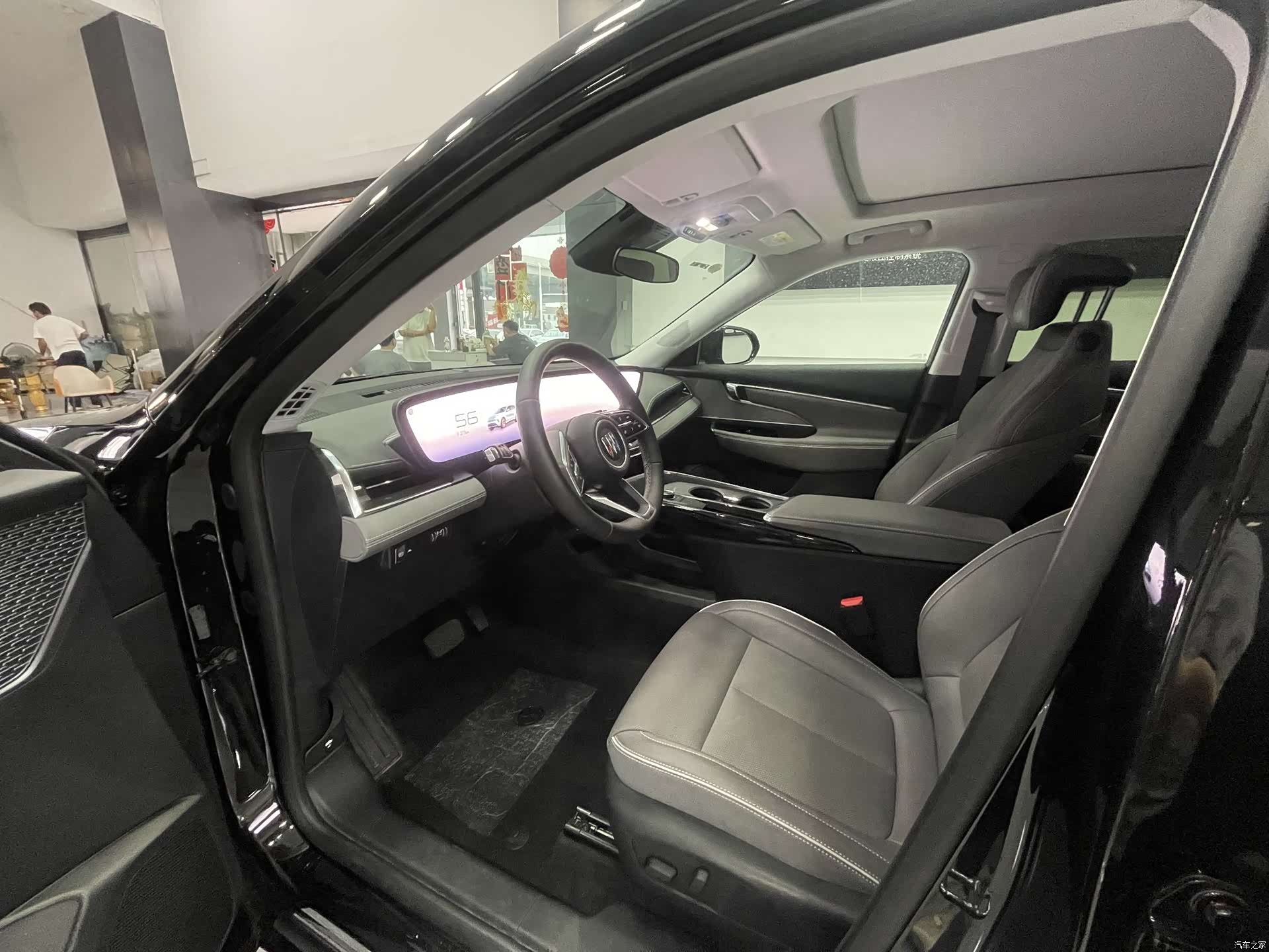 Buick E5, 2025 9